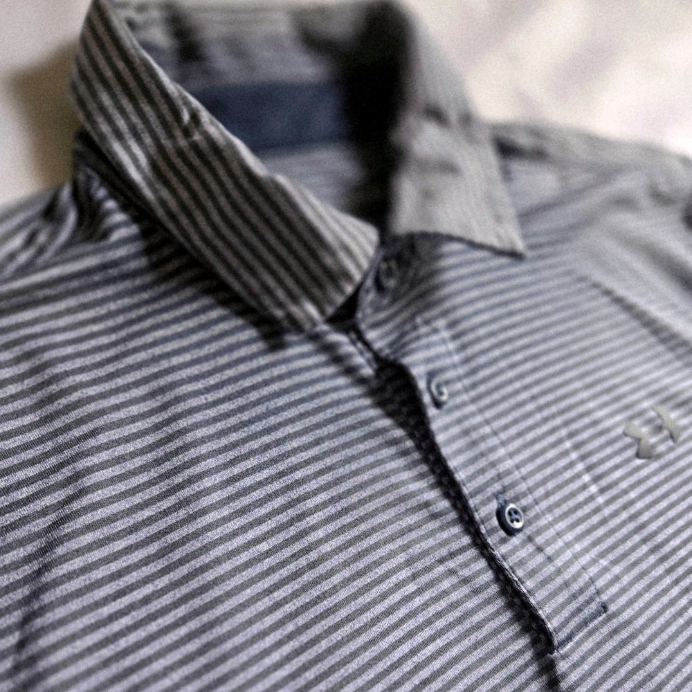 Under Armour Mens HeatGear Loose Fit Striped Golf Polo Shirt Gray Black Medium